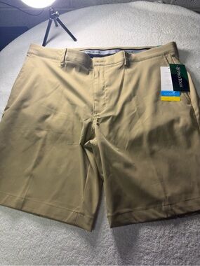Pro tour NWT Men’s Khaki Performance Golf Shorts Size 38